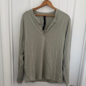 SOLD Lululemon  Men's Olive Green Long Sleeve Shirt